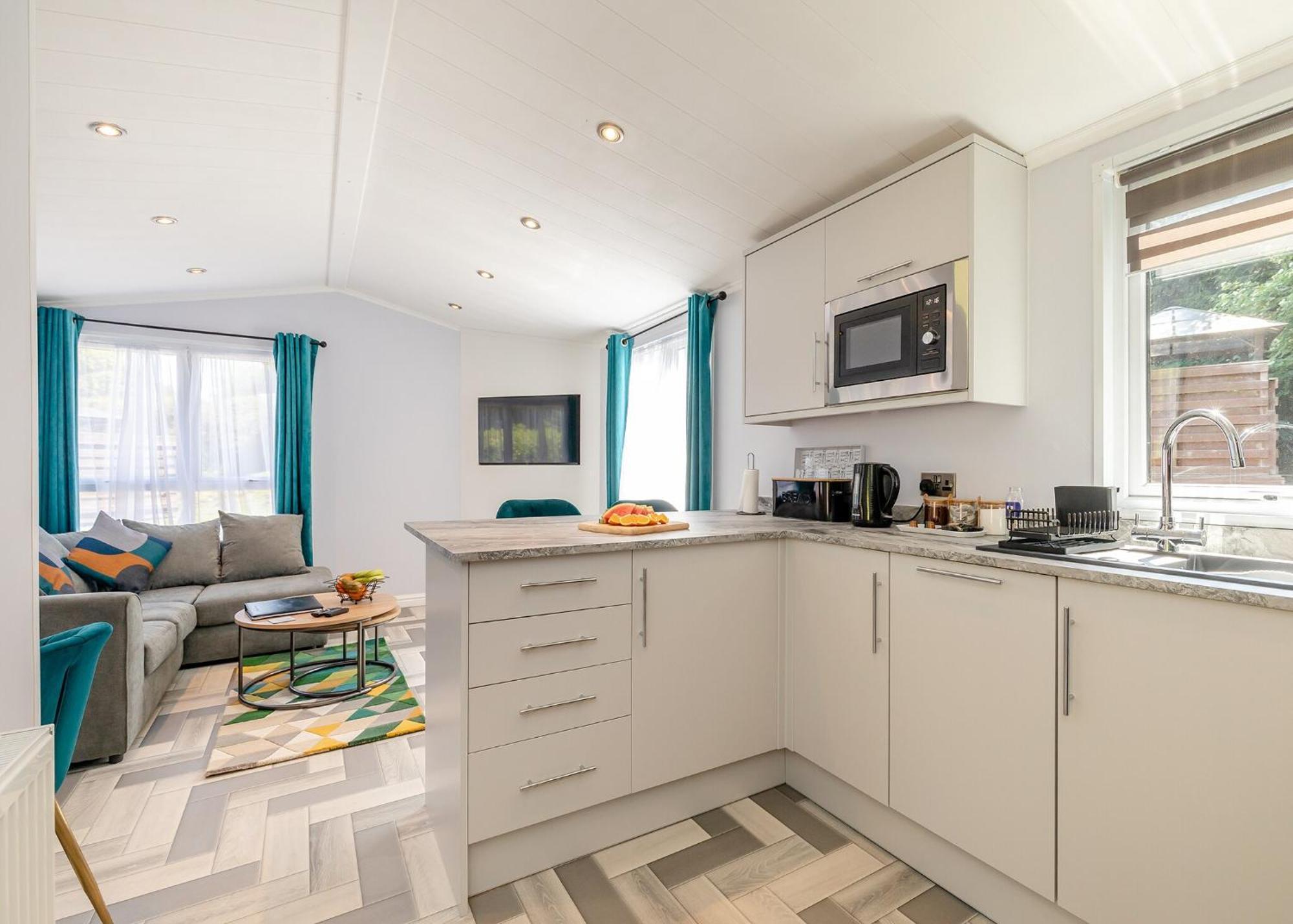 Longnor Wood Holiday Park Extérieur photo