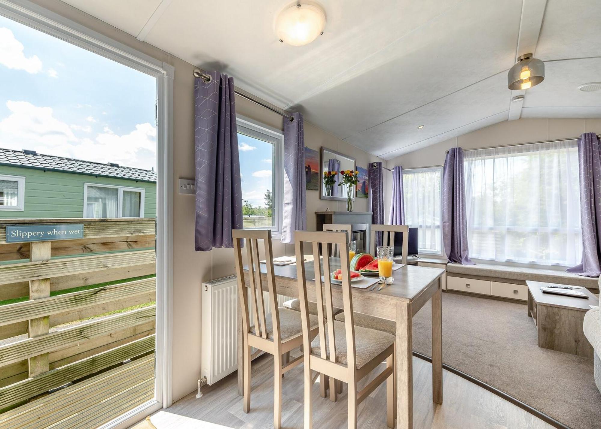Longnor Wood Holiday Park Extérieur photo