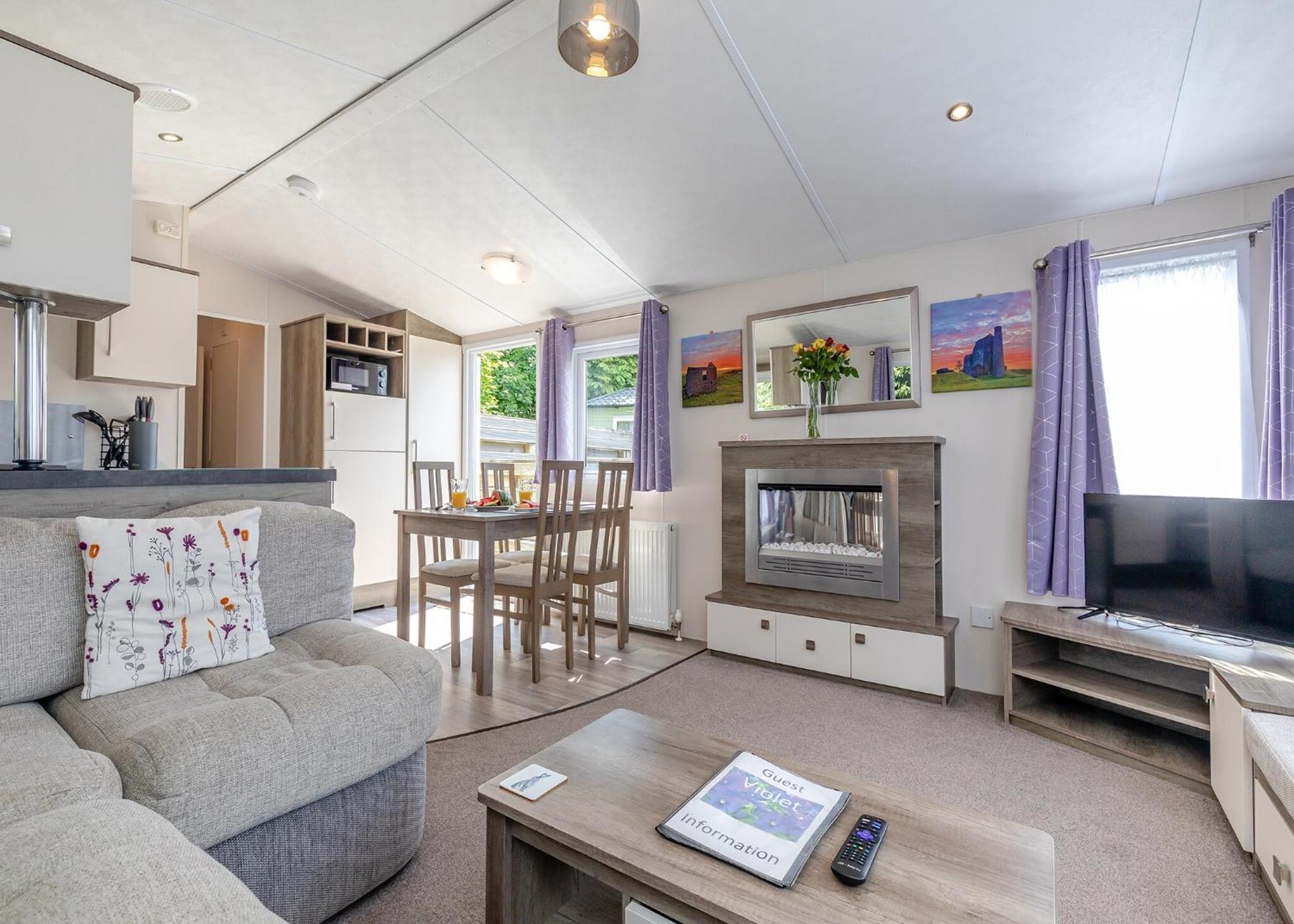 Longnor Wood Holiday Park Extérieur photo