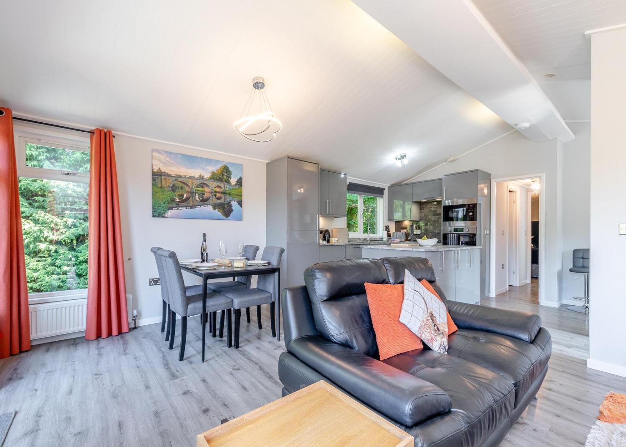 Longnor Wood Holiday Park Extérieur photo
