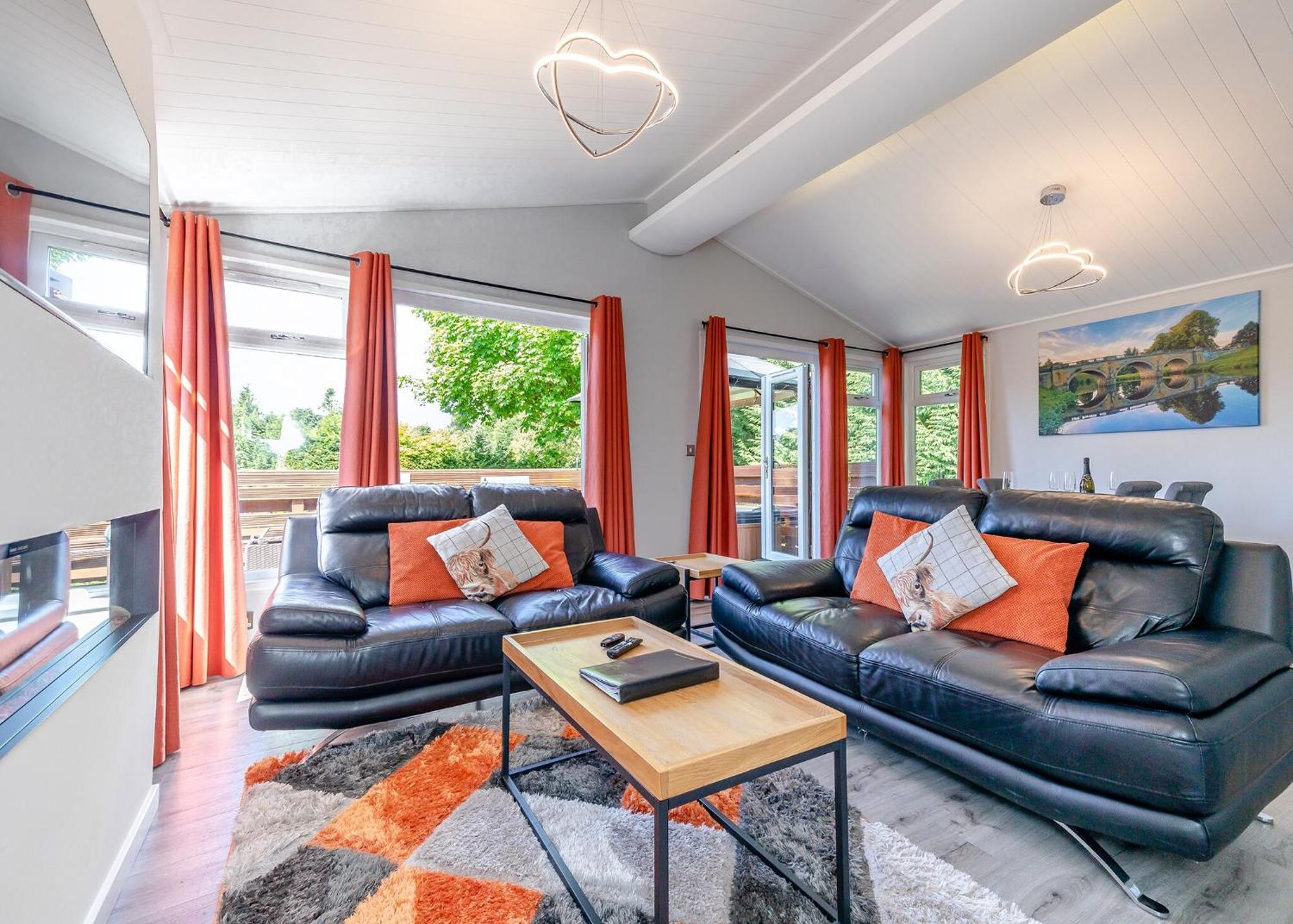 Longnor Wood Holiday Park Extérieur photo